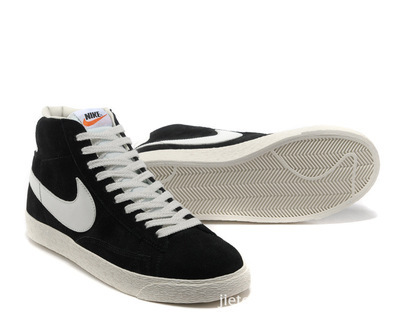 開拓者新一代高幫反毛皮板鞋 時尚與舒適的完美結合